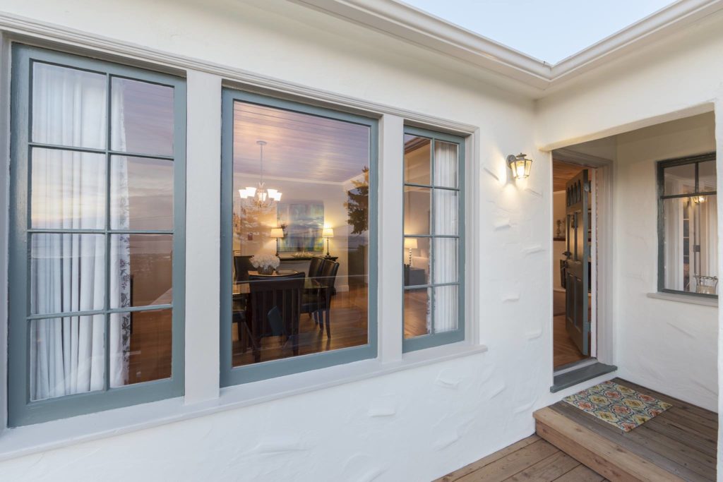 energy efficient windows installed on a Chicago home by Midwest Windows